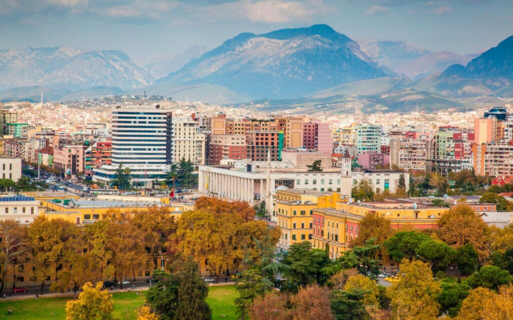 Visitare Tirana