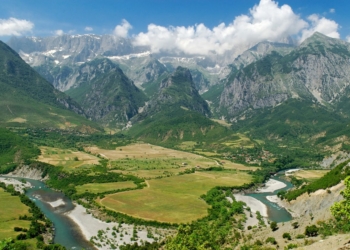 Fiume Vjosa, Albania