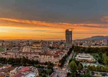 Tirana, capitale d'Albania Walla