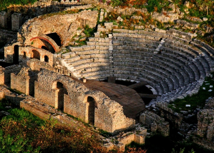 Turismo culturale in Albania, sito archeologico di Butrint
