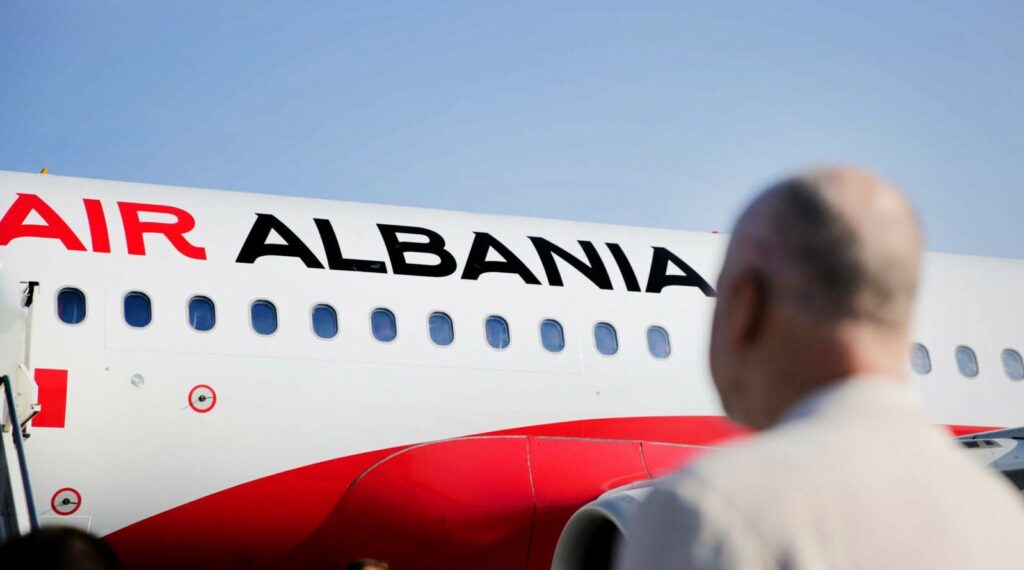 Air Albania nella giornata di ieri all'aeroporto di Tirana