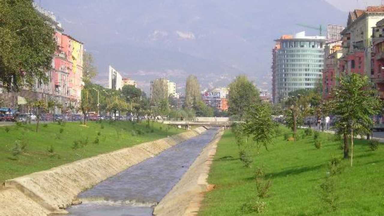 Fiume Lana Tirana