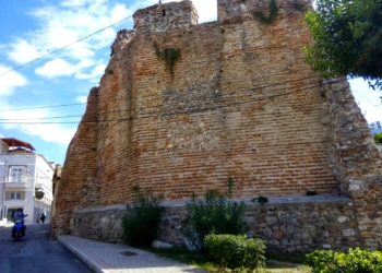 Kalaja Në Qytetin E Durrësit Muri Rrethues 10