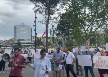 Albania, Le Agenzie Turistiche In Protesta, Chiedono Il Sostegno Del Governo